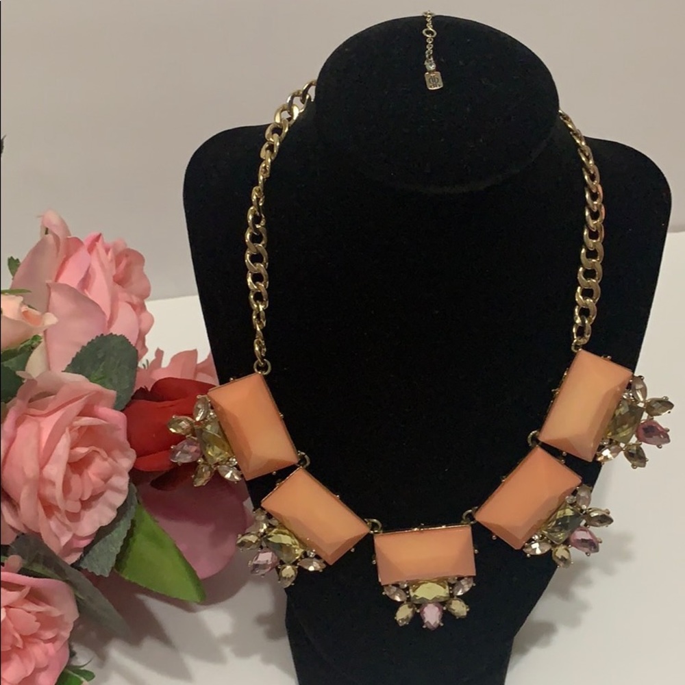 Beautiful pink/gold necklace 💐